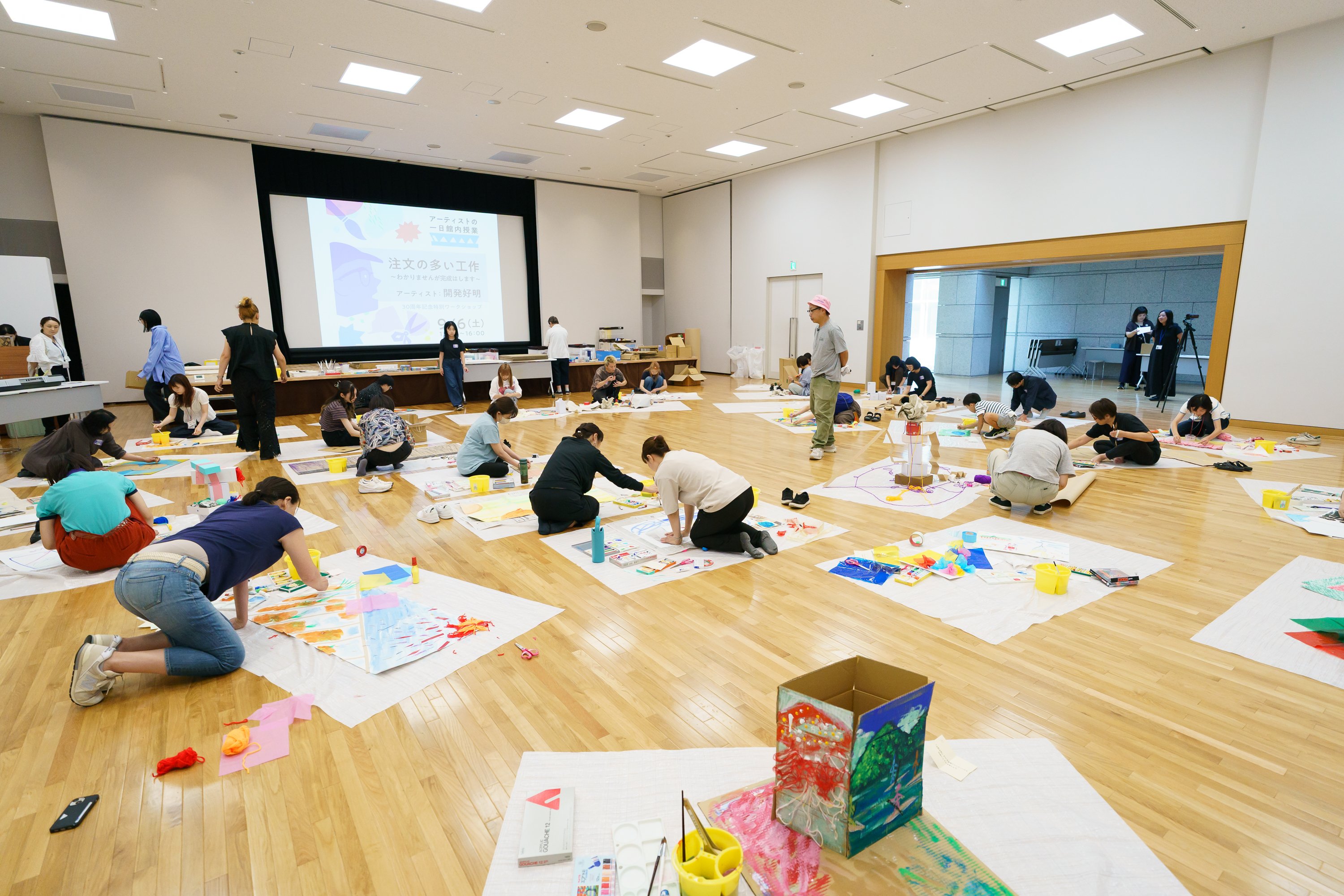 それぞれのミッションに従い、制作を進めます